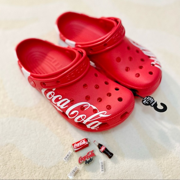 NWT Classic Coca-Cola X Crocs Clogs Red M5 W7 and M6 W8 & 3 Authentic Jibbitz - Picture 3 of 16